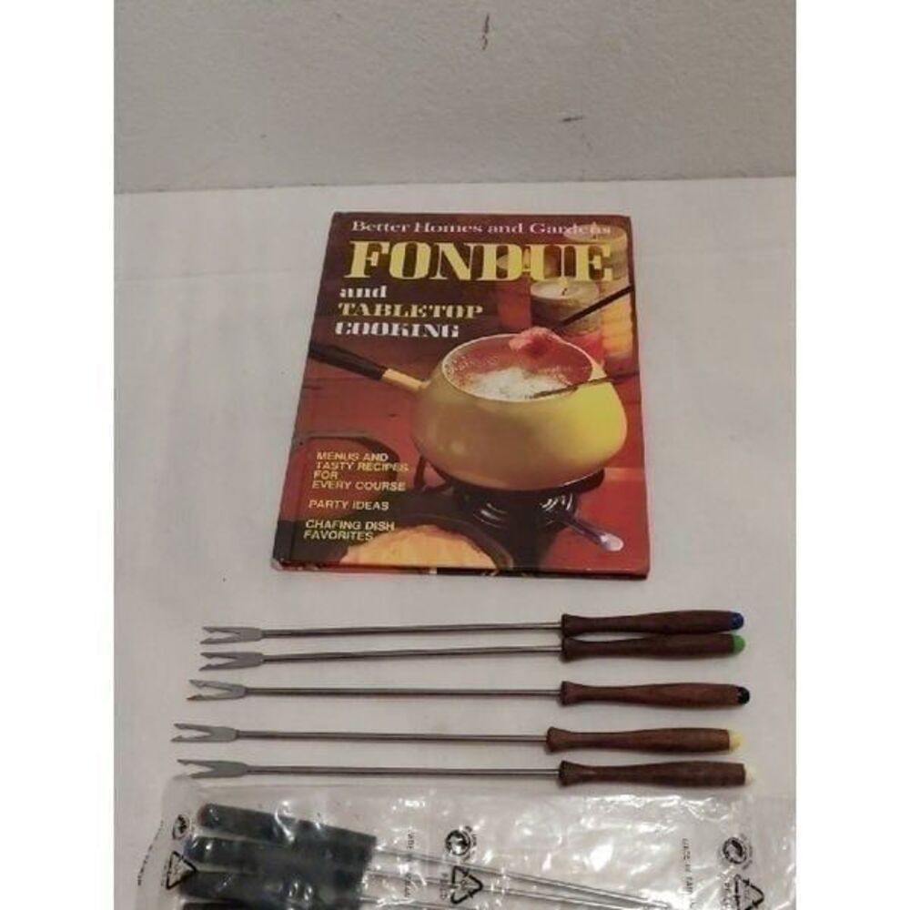 Better Homes & Gardens Fondue Cookbook with Fondue Forks